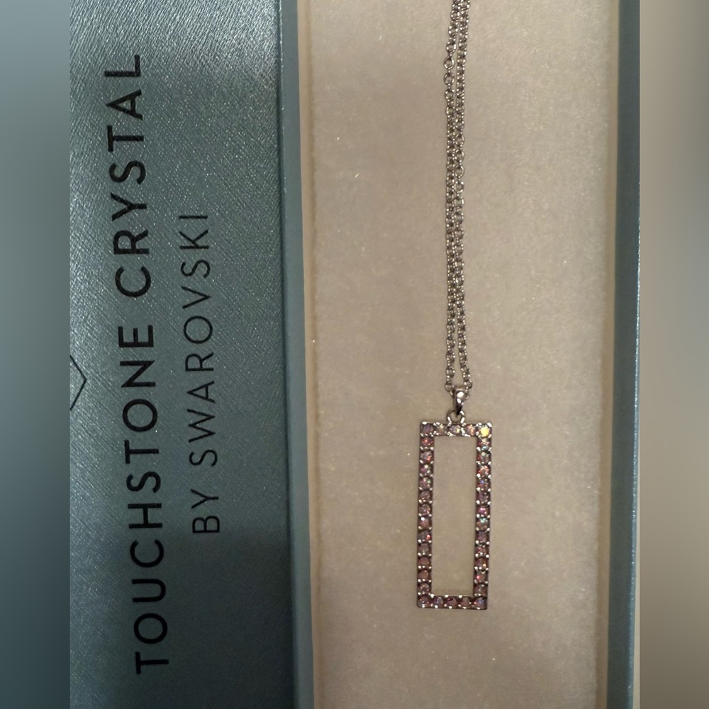 Around the Corner Necklace - Picture 4 of 5